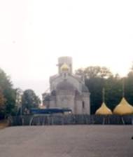 Гурьевск, городская площадь, вид на строящийся храм Вознесения Господня, октябрь 2002 годаGurewsk placeBuilding temple Ascension Christly okt. 2002